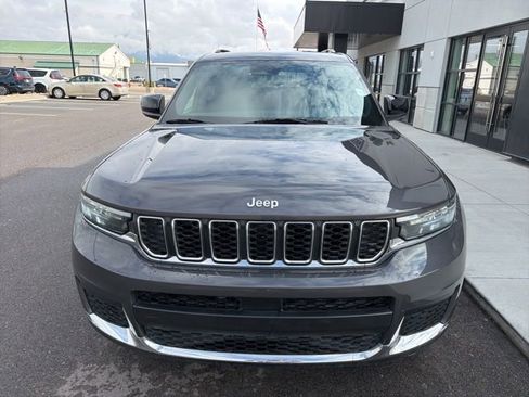 Used 2024 Jeep Grand Cherokee L Laredo w/ Trailer Tow Package AWD/4WD image 2