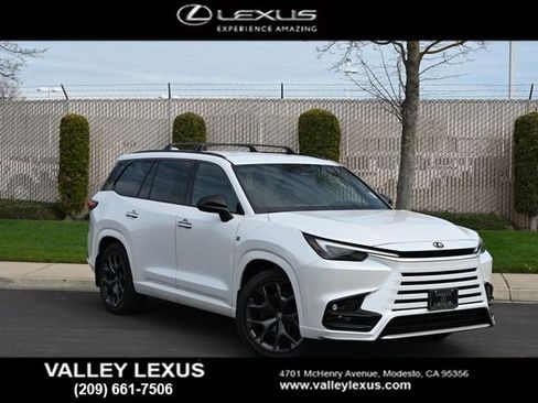 New 2026 Lexus TX 500h AWD image 1