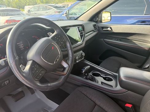 Used 2023 Dodge Durango GT RWD image 9