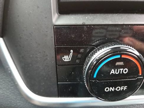 Used 2025 Nissan Rogue SV AWD/4WD image 7