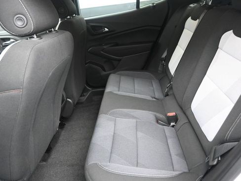 Used 2026 Chevrolet Trax RS FWD image 14