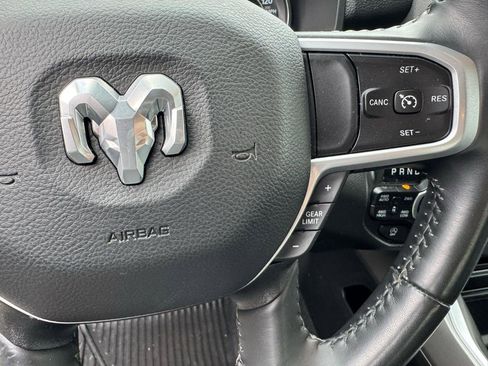Used 2022 RAM 1500 Big Horn AWD/4WD image 18
