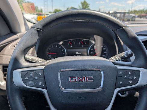 Used 2024 GMC Terrain SLT w/ LPO, Floor Liner Package AWD/4WD image 10
