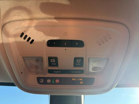 Used 2019 Chevrolet Traverse High Country w/ LPO, Floor Liner Package AWD/4WD image 23