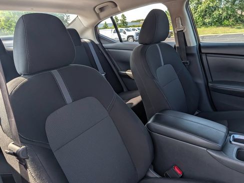 Used 2024 Nissan Sentra SV FWD image 13