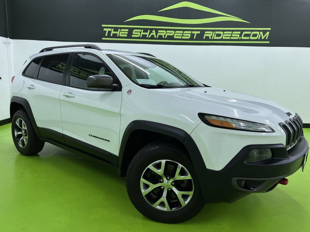 Used 2015 Jeep Cherokee Trailhawk w/ Comfort/Convenience Group AWD/4WD image 1