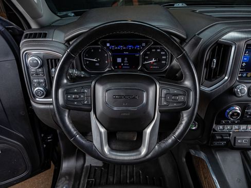 Used 2020 GMC Sierra 3500 Denali w/ Denali Ultimate Package image 18