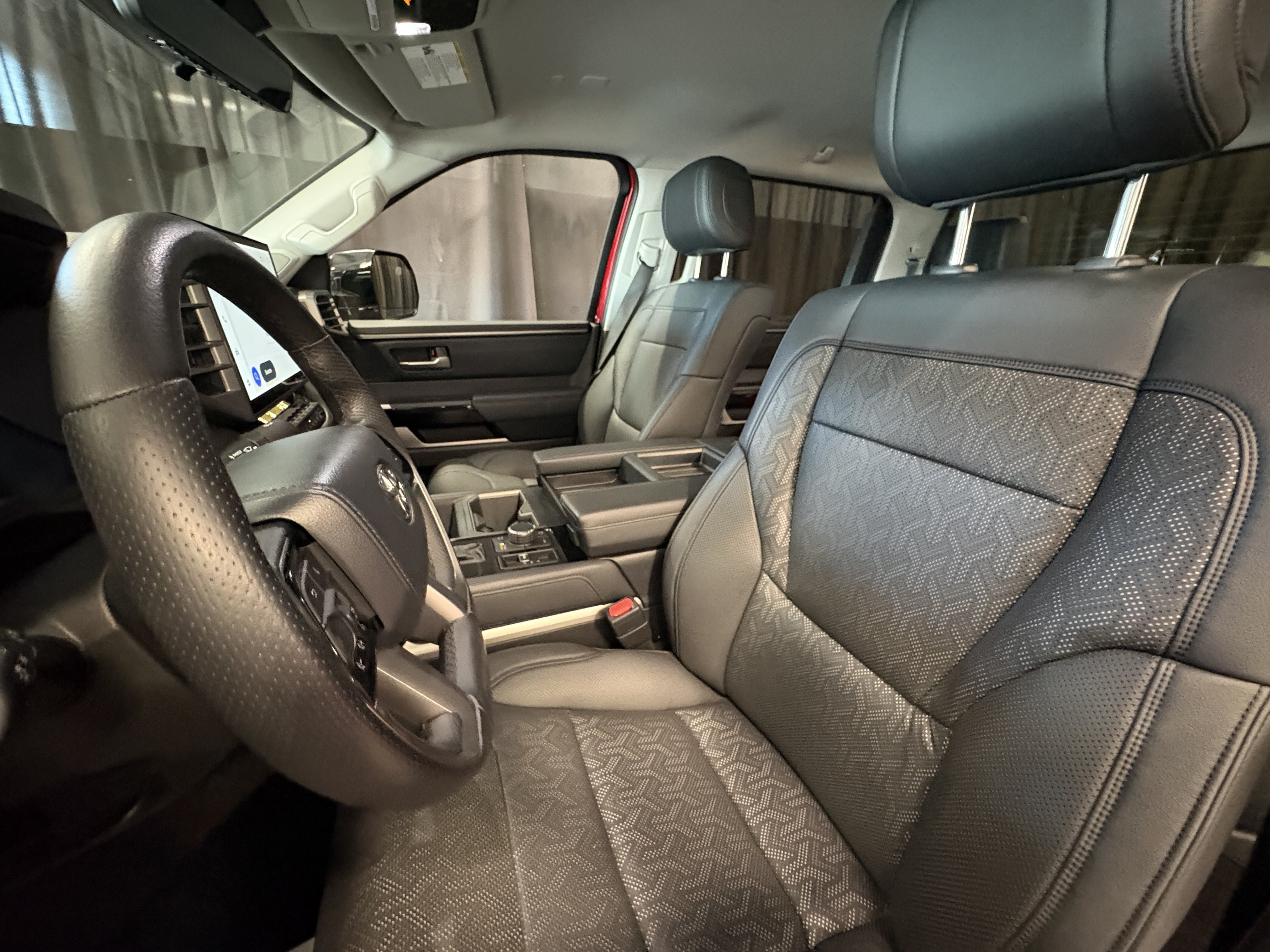 Used 2022 Toyota Tundra Limited w/ TRD Off-Road Package AWD/4WD image 10