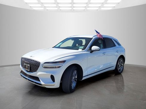 Used 2025 Genesis GV70 2.5T AWD/4WD image 8