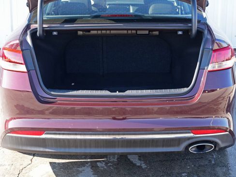 Used 2016 Kia Optima LX image 9