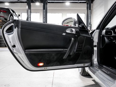 Used 2009 Porsche 911 Carrera S image 19