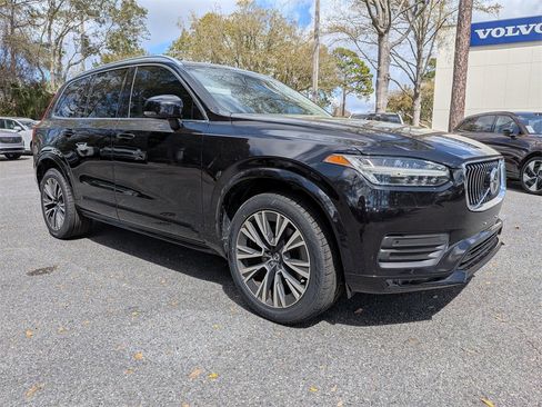 Used 2021 Volvo XC90 T5 Momentum w/ Climate Package image 2