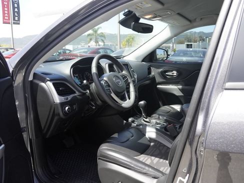 Used 2022 Jeep Cherokee Latitude AWD/4WD image 19