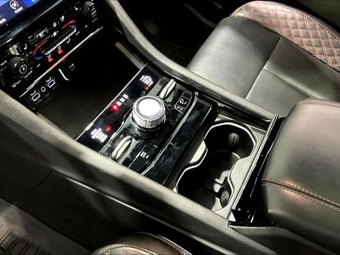 Used 2023 Jeep Grand Cherokee Summit w/ Luxury Tech Group V image 18