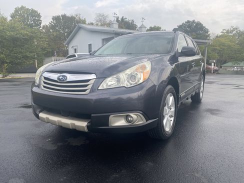 Used 2012 Subaru Outback 2.5i Limited image 1