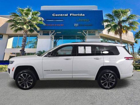 Certified 2022 Jeep Grand Cherokee L Overland w/ Luxury Tech Group IV AWD/4WD image 8