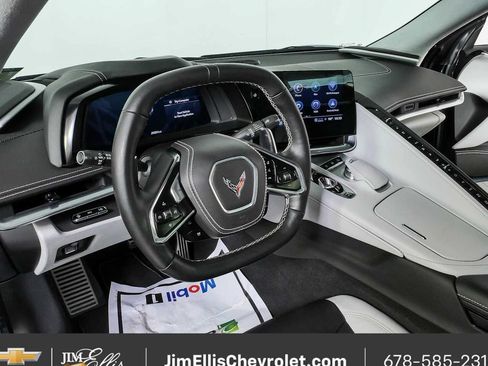 Used 2021 Chevrolet Corvette Stingray Premium Cpe w/ Z51 Performance Package RWD image 4