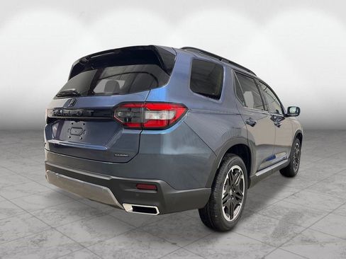 New 2026 Honda Pilot Touring image 5