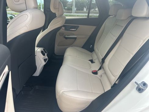 Used 2023 Mercedes-Benz GLC 300 image 14