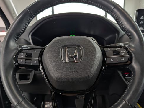 Used 2023 Honda HR-V EX-L image 18