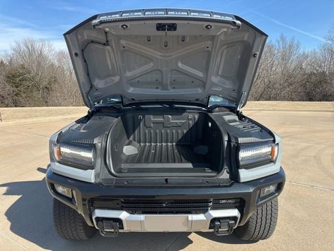 Used 2024 GMC Hummer EV 2X image 33