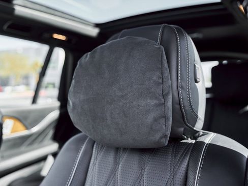 Used 2025 Mercedes-Benz Maybach GLS 600 4MATIC image 48