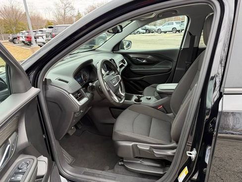 Used 2024 GMC Terrain SLE AWD/4WD image 12
