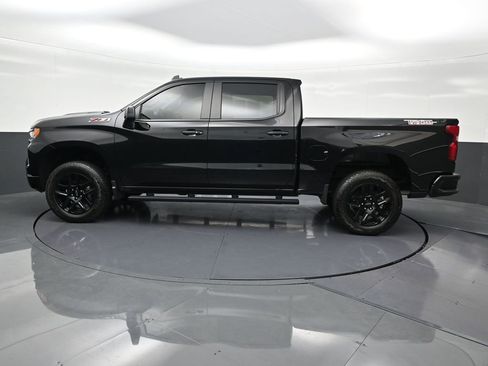 Used 2025 Chevrolet Silverado 1500 LT Trail Boss image 2