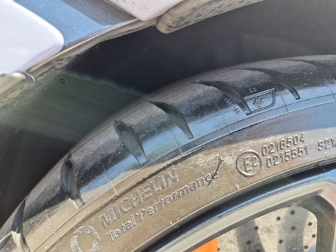Used 2018 McLaren 570S Spider RWD image 18