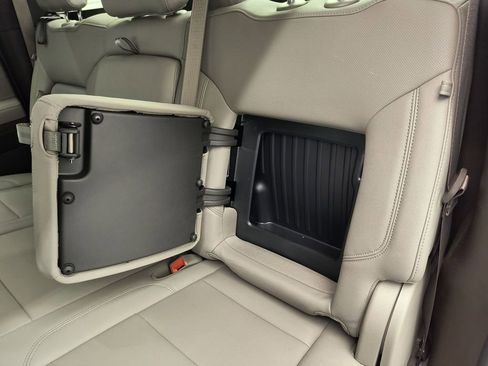 Used 2024 Chevrolet Silverado 2500 LTZ image 21