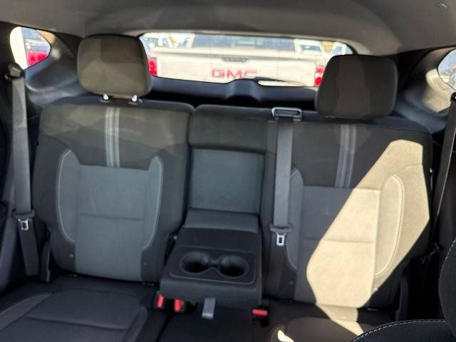 Used 2025 Chevrolet Blazer LT FWD image 13