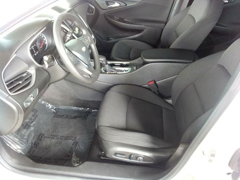 Used 2022 Chevrolet Malibu LT FWD image 12