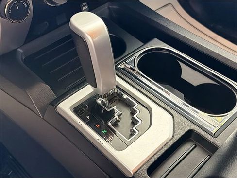 Used 2015 Toyota Tundra SR5 image 15