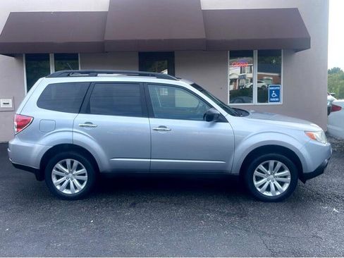 Used 2012 Subaru Forester 2.5X Limited image 5