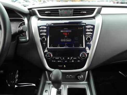 Used 2022 Nissan Murano S image 18