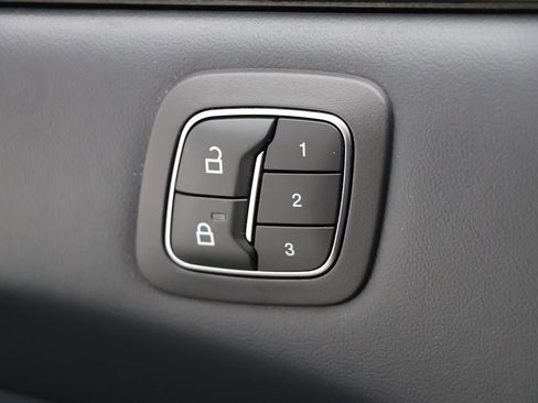 Used 2021 Ford Mustang Mach-E Select w/ Comfort/Appearance Package image 25