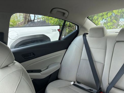 Used 2025 Nissan Altima 2.5 SV FWD image 34