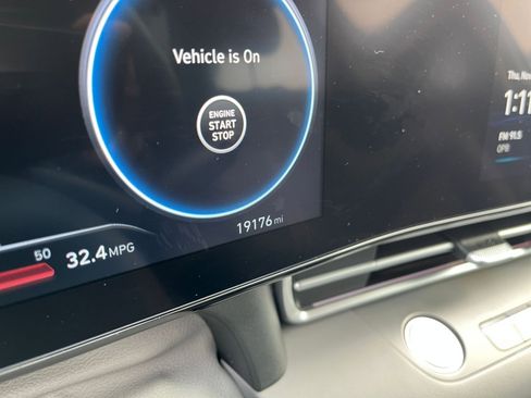 Used 2025 Hyundai Elantra SEL image 39