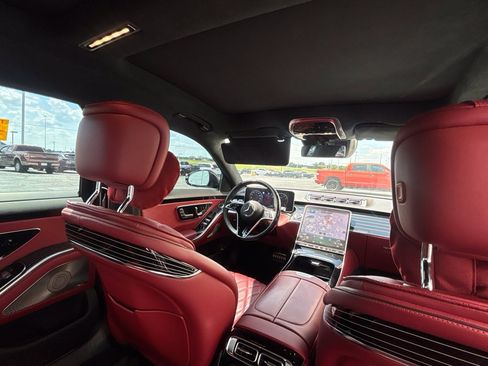 Used 2023 Mercedes-Benz S 500 4MATIC image 29