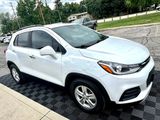 Used 2019 Chevrolet Trax LT w/ LT Convenience Package image 4