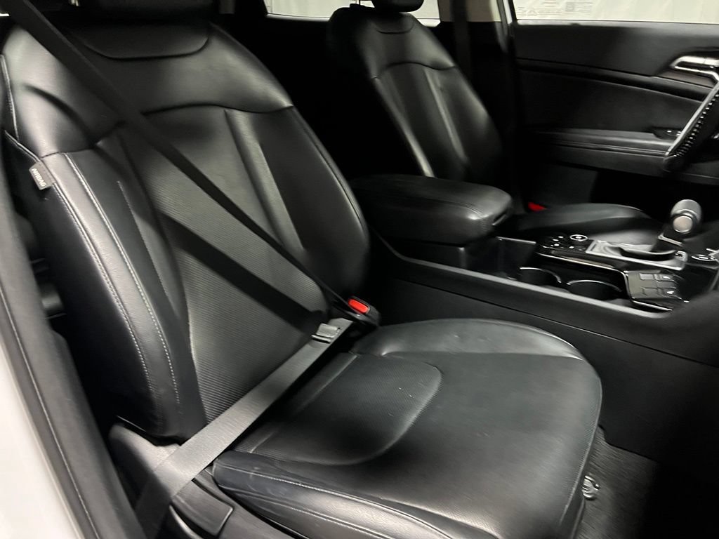 Used 2024 Kia Sportage EX FWD image 9