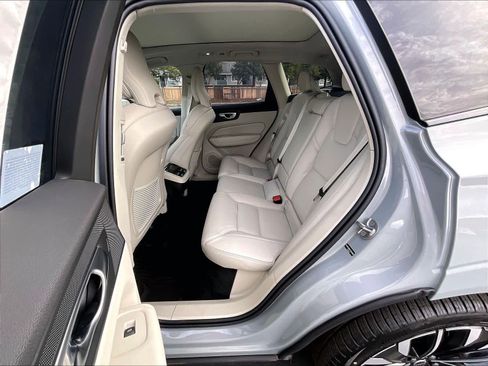 New 2026 Volvo XC60 B5 Ultra w/ Protection Package Premier image 12