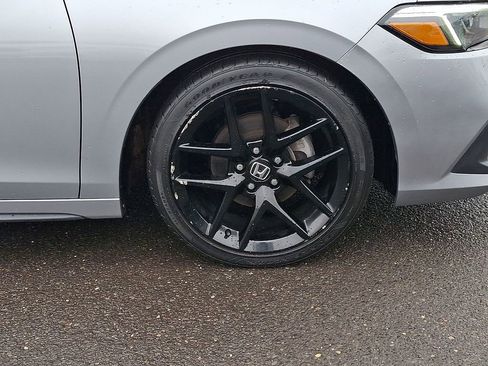 Used 2023 Honda Civic Sport image 8