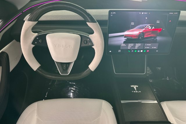 Used 2026 Tesla Model Y 2WD image 16