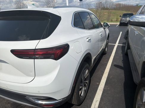 Used 2022 Buick Envision Essence w/ Technology Package I image 3