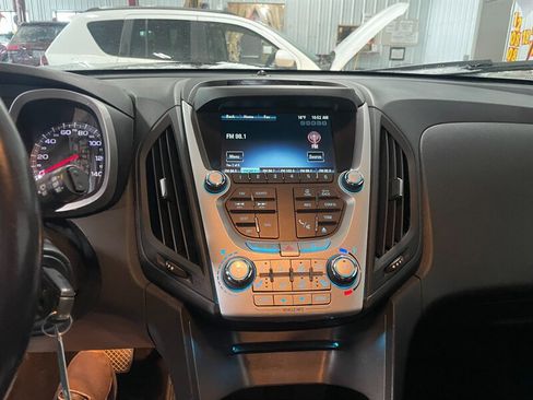 Used 2013 Chevrolet Equinox LTZ image 11