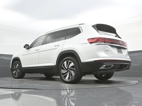 Used 2024 Volkswagen Atlas SEL AWD/4WD image 48