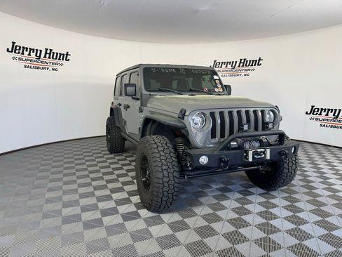 Used 2022 Jeep Wrangler Unlimited Sport image 7