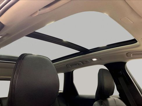 Certified 2023 Volvo XC60 B5 Plus w/ Climate Package AWD/4WD image 27