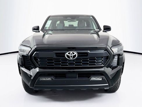 Used 2024 Toyota Tacoma TRD Off-Road AWD/4WD image 8